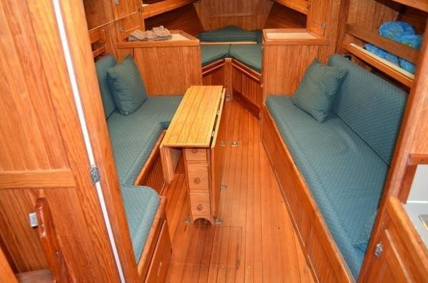 Freedom 40 cat ketch