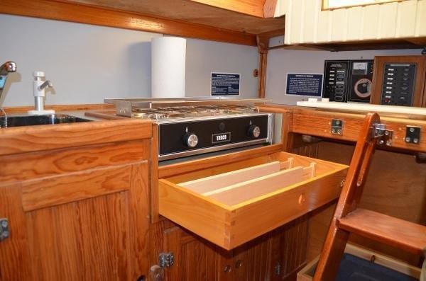 Freedom 40 cat ketch