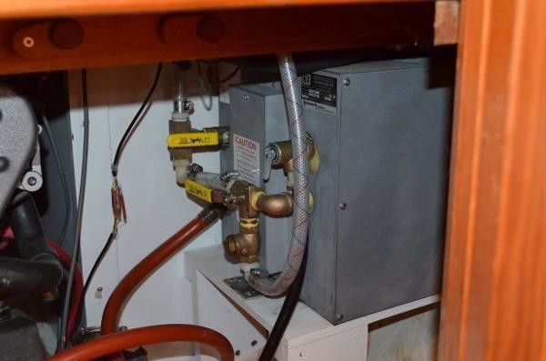 Freedom 40 cat ketch