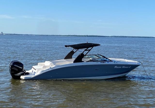 Sea Ray SDX 290 Outboard