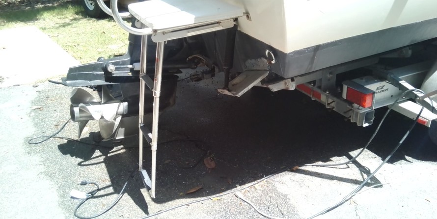 Grady-White Gulfstream 232