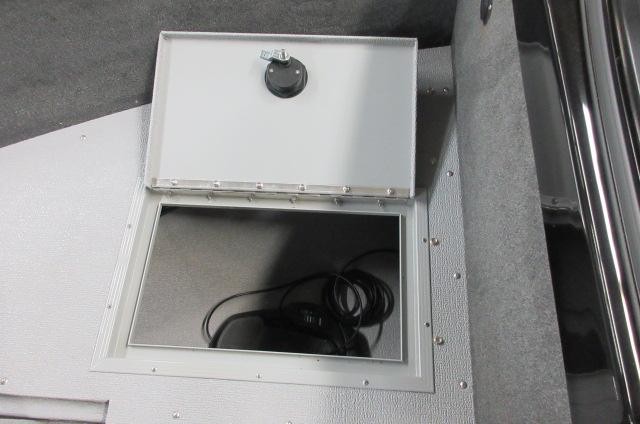 Smoker Craft Legacy Ultima 182