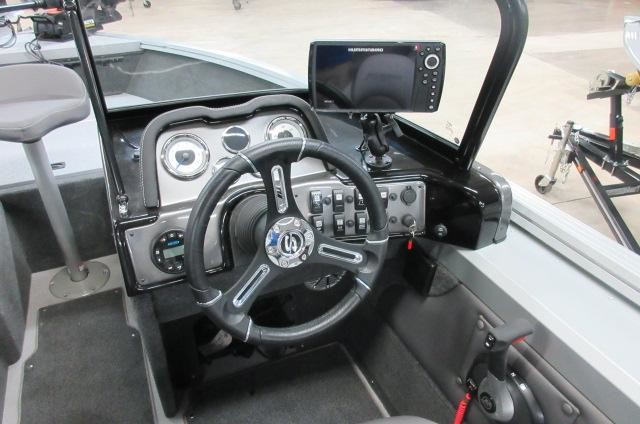 Smoker Craft Legacy Ultima 182