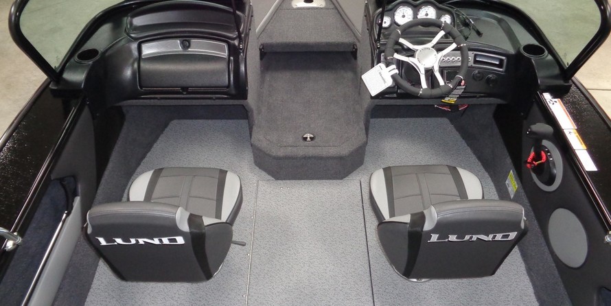 Lund Boats 1875 Crossover XS