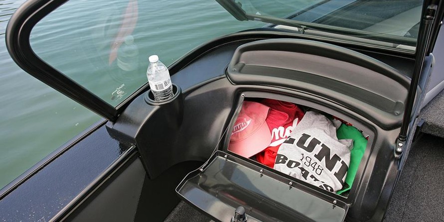 Lund Boats 1875 Crossover XS