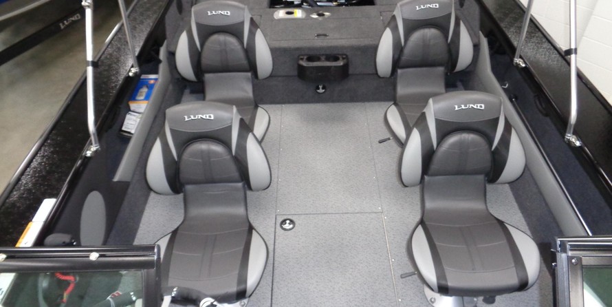 Lund Boats 1875 Crossover XS