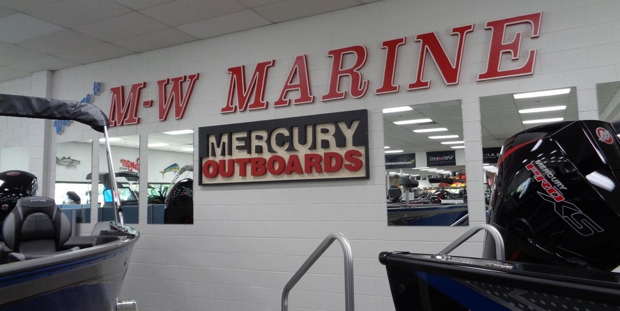 Lund Boats 1875 Crossover XS