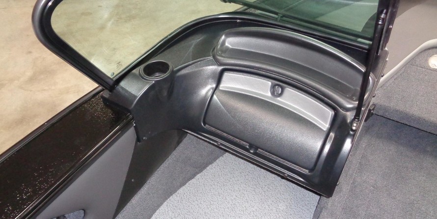 Lund Boats 1875 Crossover XS