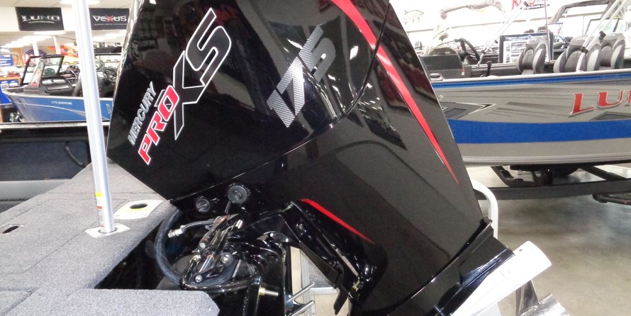 Lund Boats 1875 Crossover XS