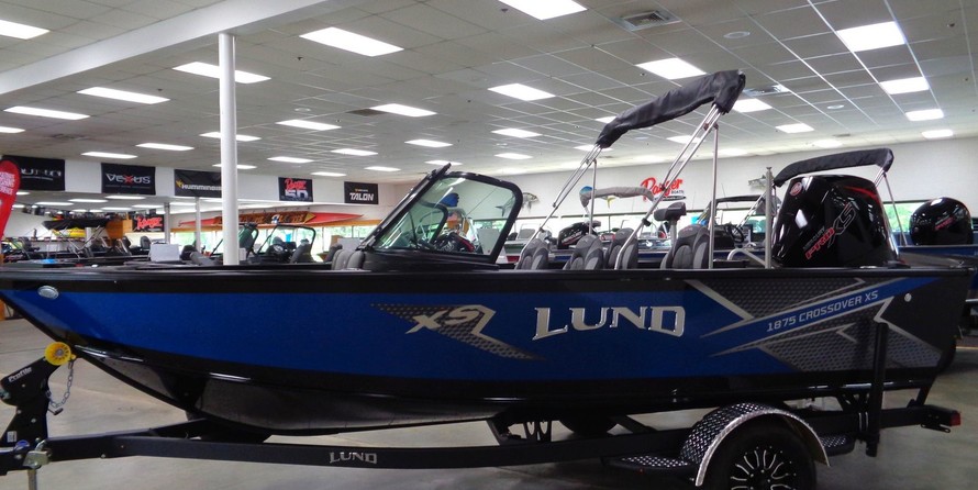 Lund Boats 1875 Crossover XS