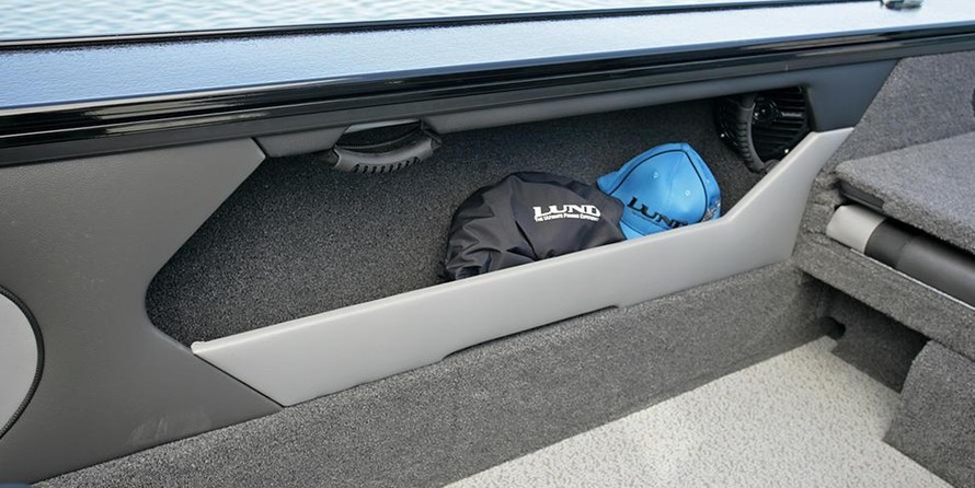 Lund Boats 1875 Crossover XS