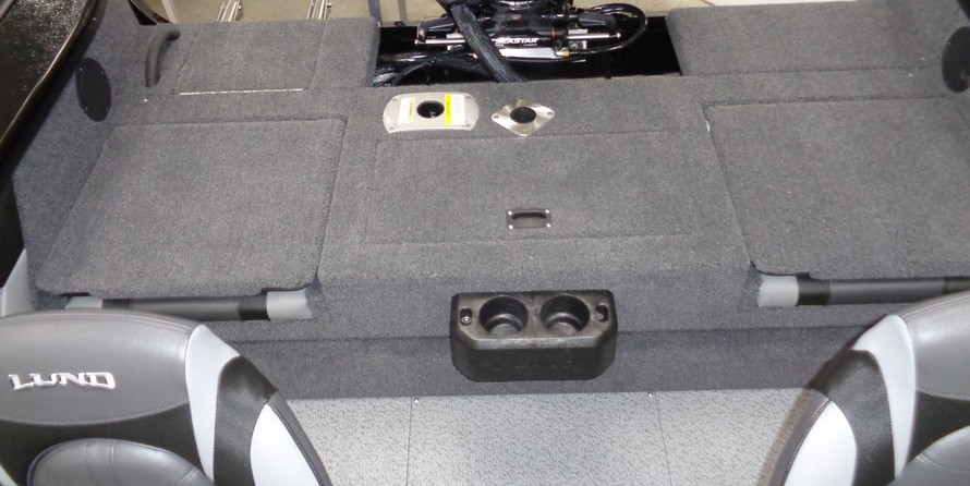 Lund Boats 1875 Crossover XS