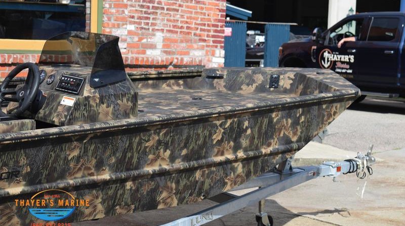 Lund Boats Predator 1760