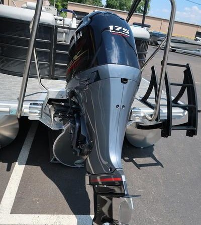 Bennington 22 LSR SPS