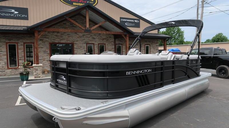 Bennington 22 LSR SPS