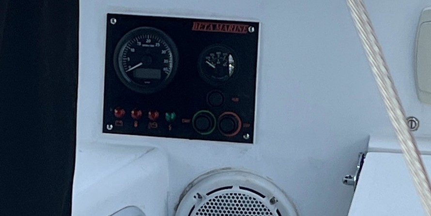 Catalina 320