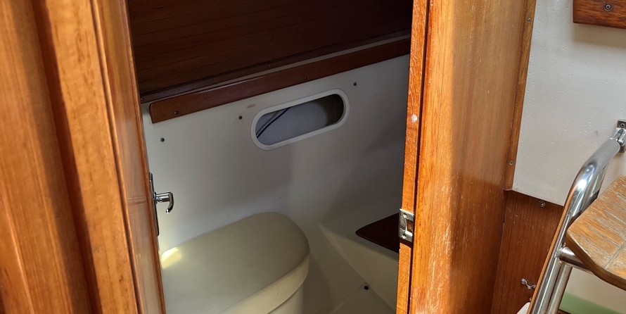 Catalina 320