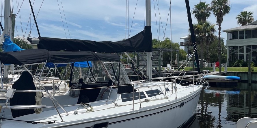 Catalina 320