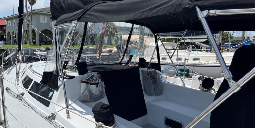 Catalina 320