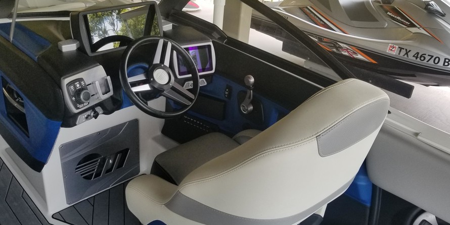 Malibu Wakesetter 22 MXZ