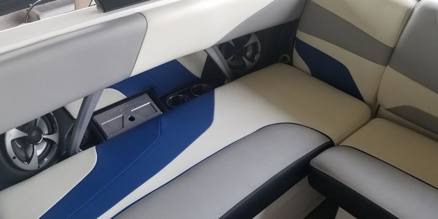 Malibu Wakesetter 22 MXZ