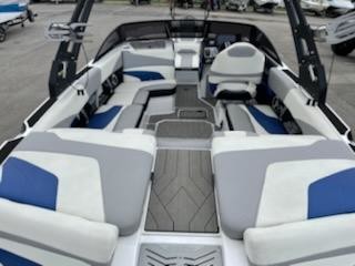 Malibu Wakesetter 22 MXZ