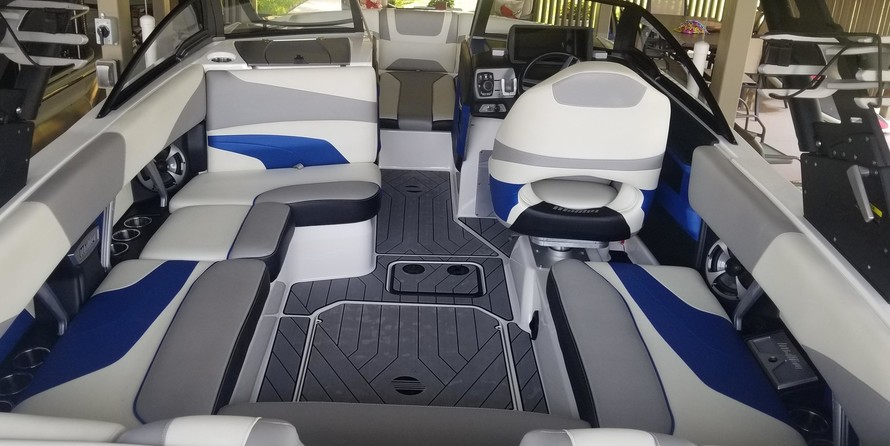 Malibu Wakesetter 22 MXZ