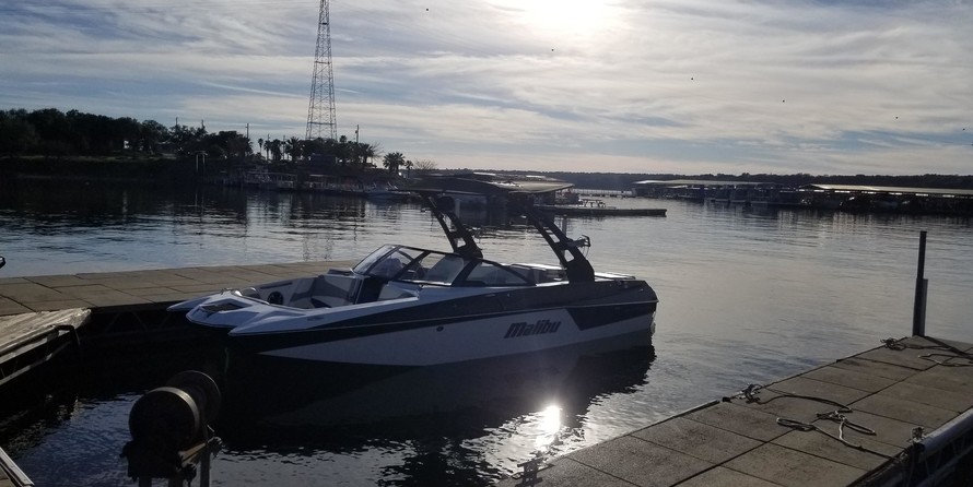 Malibu Wakesetter 22 MXZ