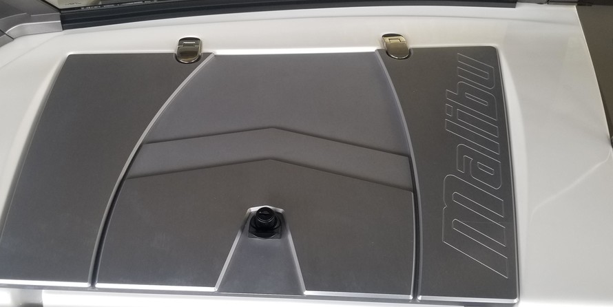 Malibu Wakesetter 22 MXZ