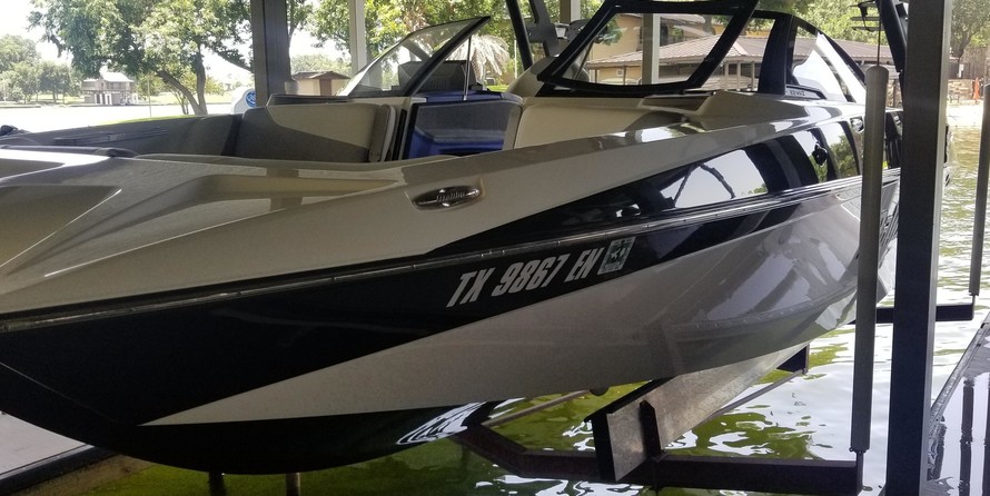 Malibu Wakesetter 22 MXZ