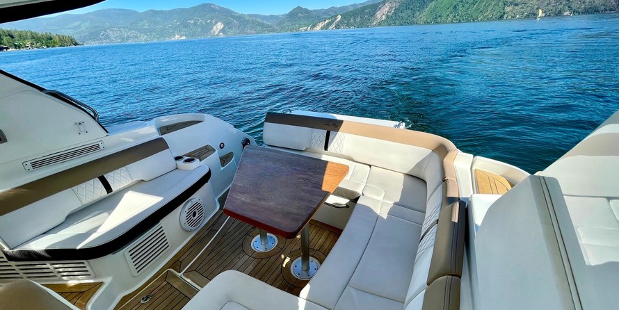 Sea Ray Sundancer 350 Coupe