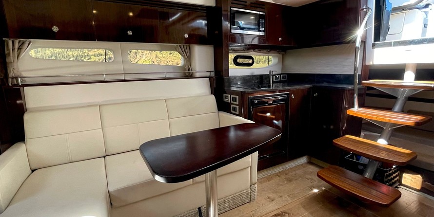 Sea Ray Sundancer 350 Coupe