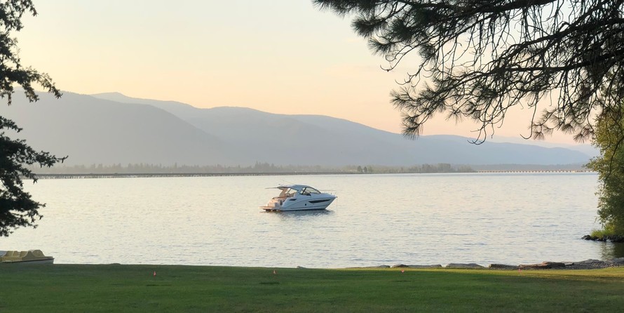 Sea Ray Sundancer 350 Coupe