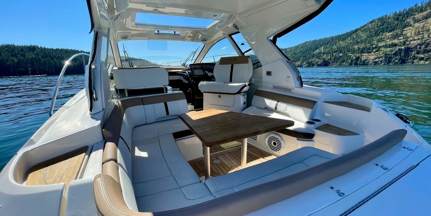 Sea Ray Sundancer 350 Coupe