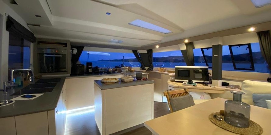 Fountaine Pajot Saba 50