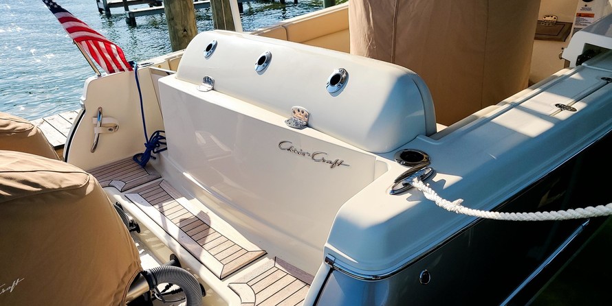 Chris-Craft Catalina 30