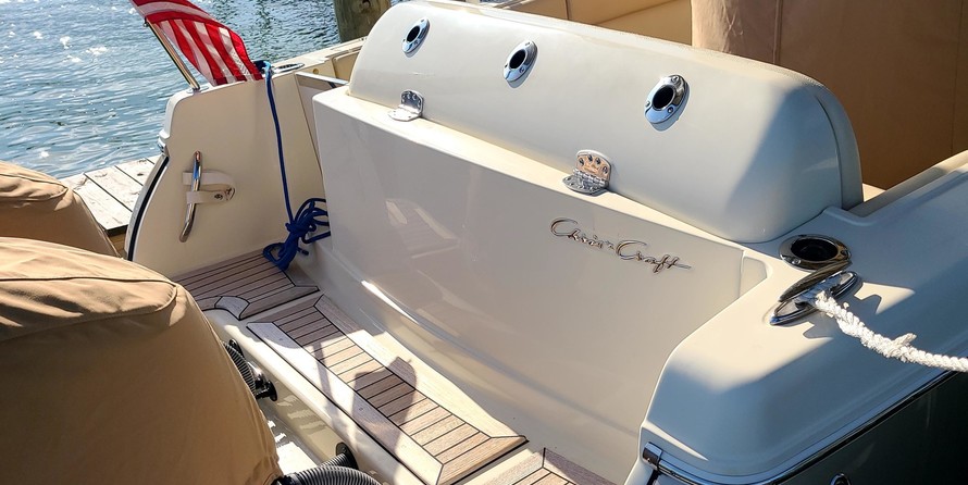 Chris-Craft Catalina 30