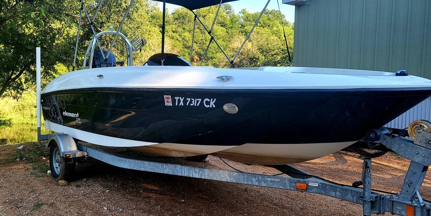 Bayliner Element XL