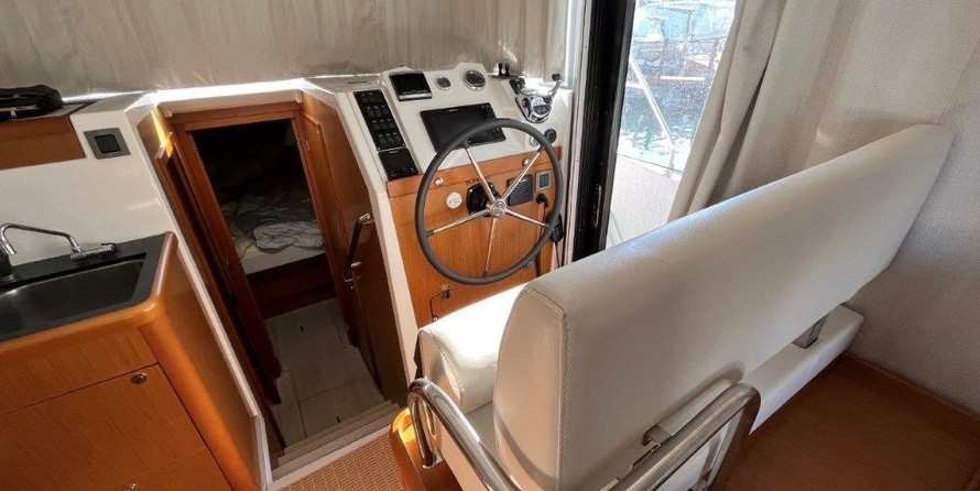 Beneteau Swift Trawler 35