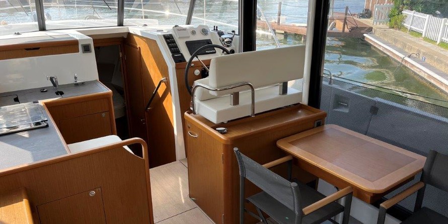 Beneteau Swift Trawler 35
