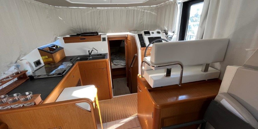 Beneteau Swift Trawler 35