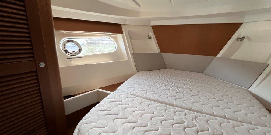 Beneteau Swift Trawler 35