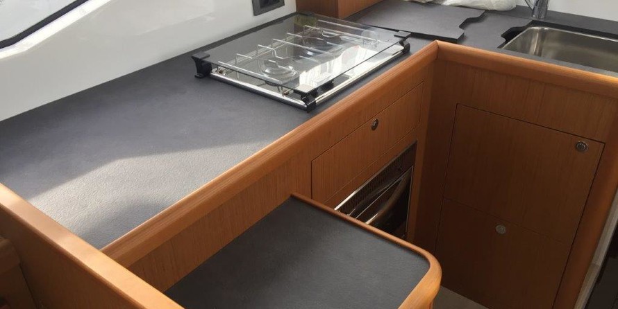 Beneteau Swift Trawler 35