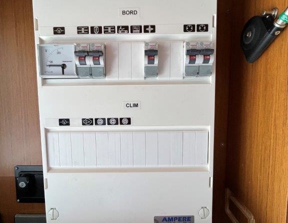 Beneteau Swift Trawler 35