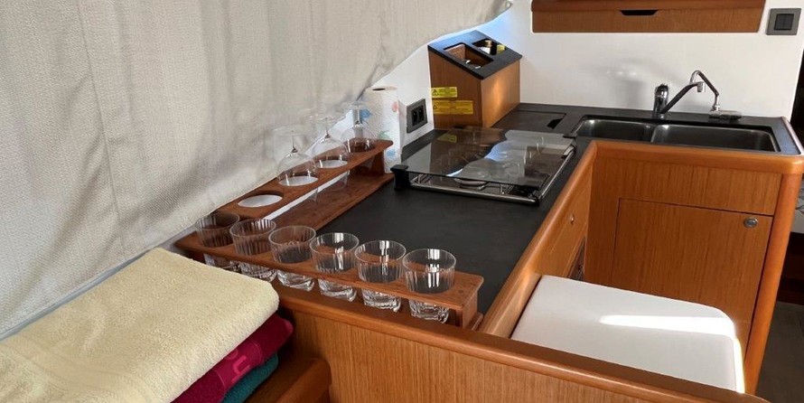 Beneteau Swift Trawler 35