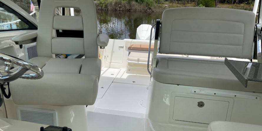 Boston Whaler 315 Conquest