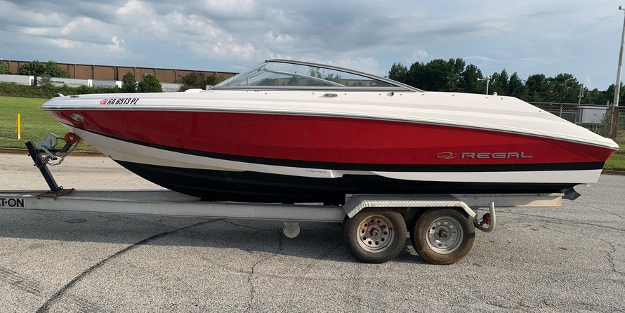 Regal 2000 Bowrider