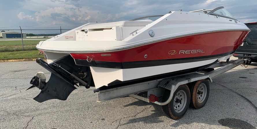 Regal 2000 Bowrider