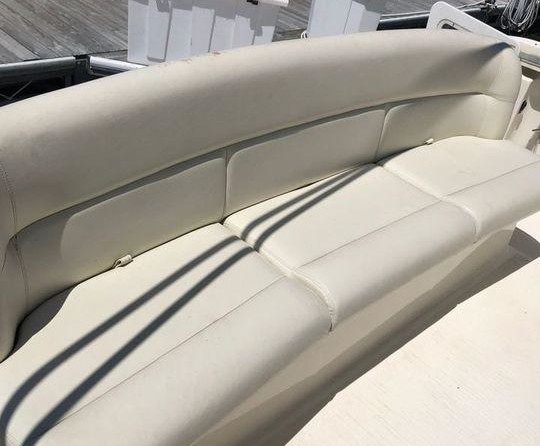 Cruisers Yachts 35 Express