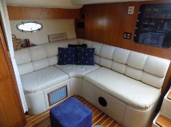 Cruisers Yachts 35 Express